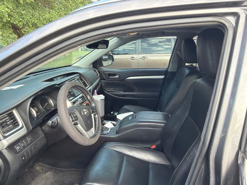 Used 2018 Toyota Highlander XLE w/Navigation/Sunroof/Leather/18-in Alloy SUV
