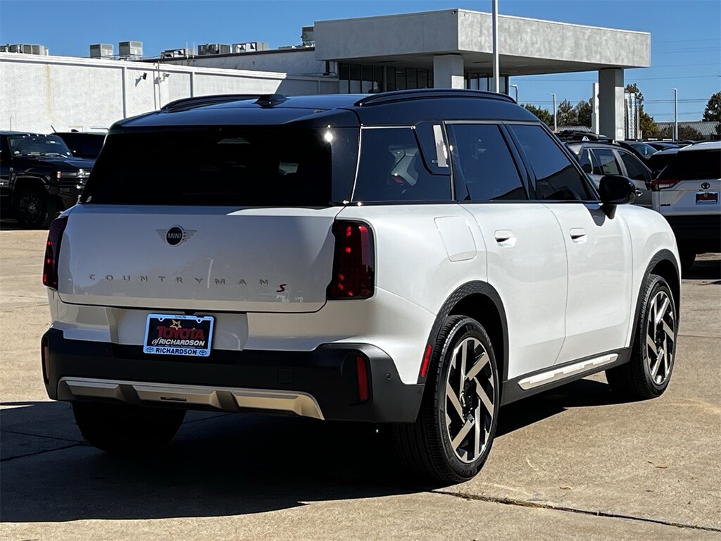 Used 2025 MINI Countryman Base ALL4 w/Panoroof/18-in Alloy SUV