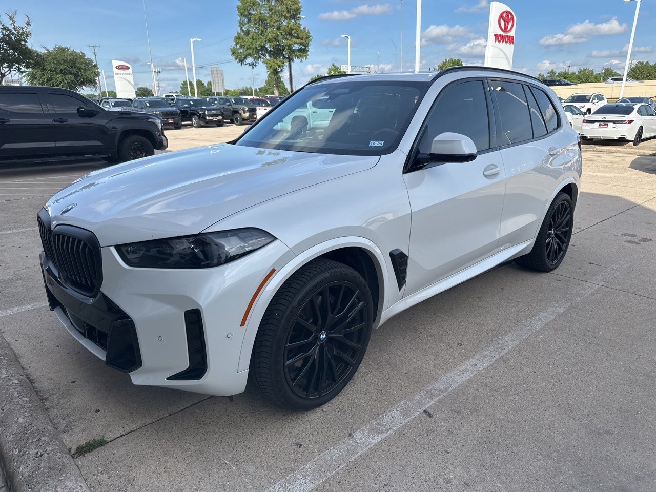 2025 BMW X5 sDrive40i's photo