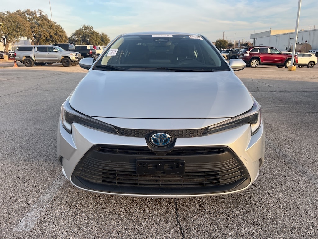 Used 2025 Toyota Corolla Hybrid LE Sedan