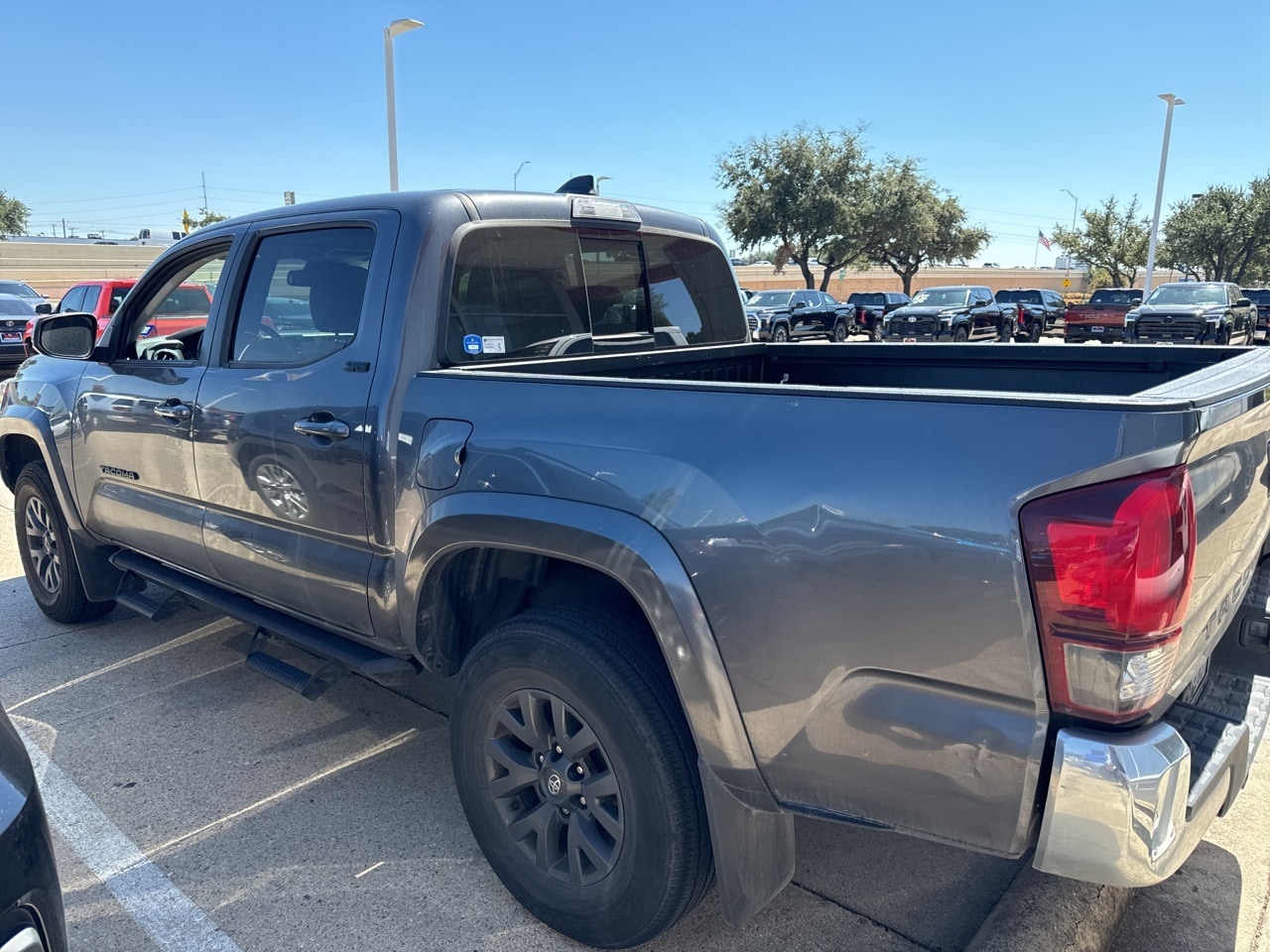 Used 2021 Toyota Tacoma SR5 with VIN 5TFAZ5CN6MX105301 for sale in Richardson, TX