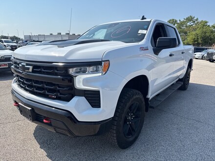 2024 Chevrolet Silverado 1500 LT Trail Boss w/Suspension Package Truck Crew Cab