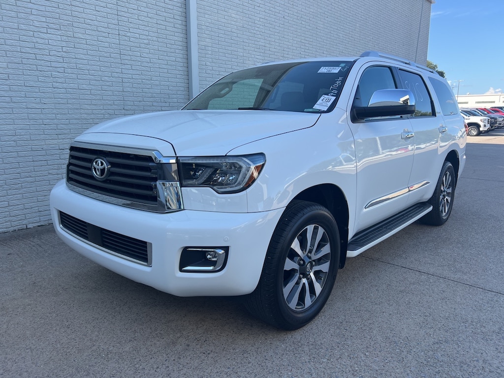 Used 2020 Toyota Sequoia Limited w/Second-row Captains Chairs/NAV SUV