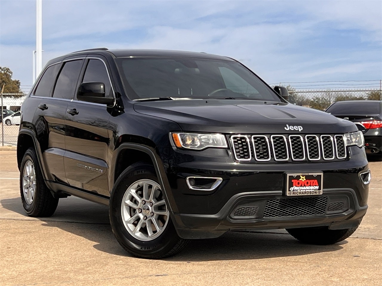 Used 2018 Jeep Grand Cherokee Laredo with VIN 1C4RJFAG0JC398958 for sale in Richardson, TX