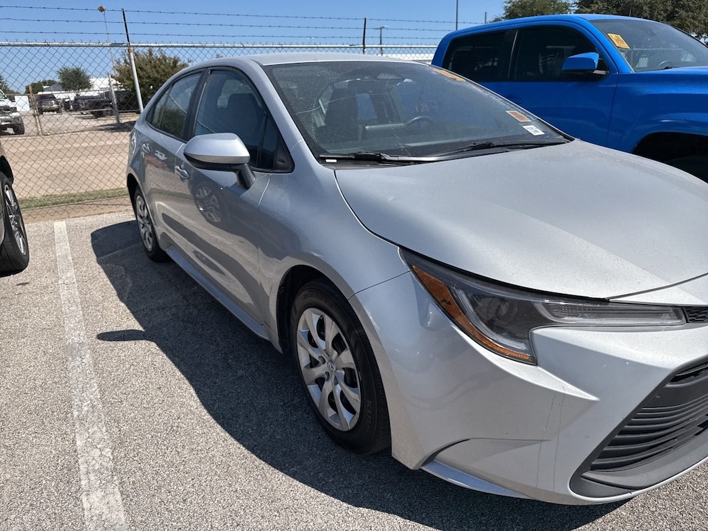 Used 2023 Toyota Corolla LE w/8-in Toyota Audio Multimedia Sedan