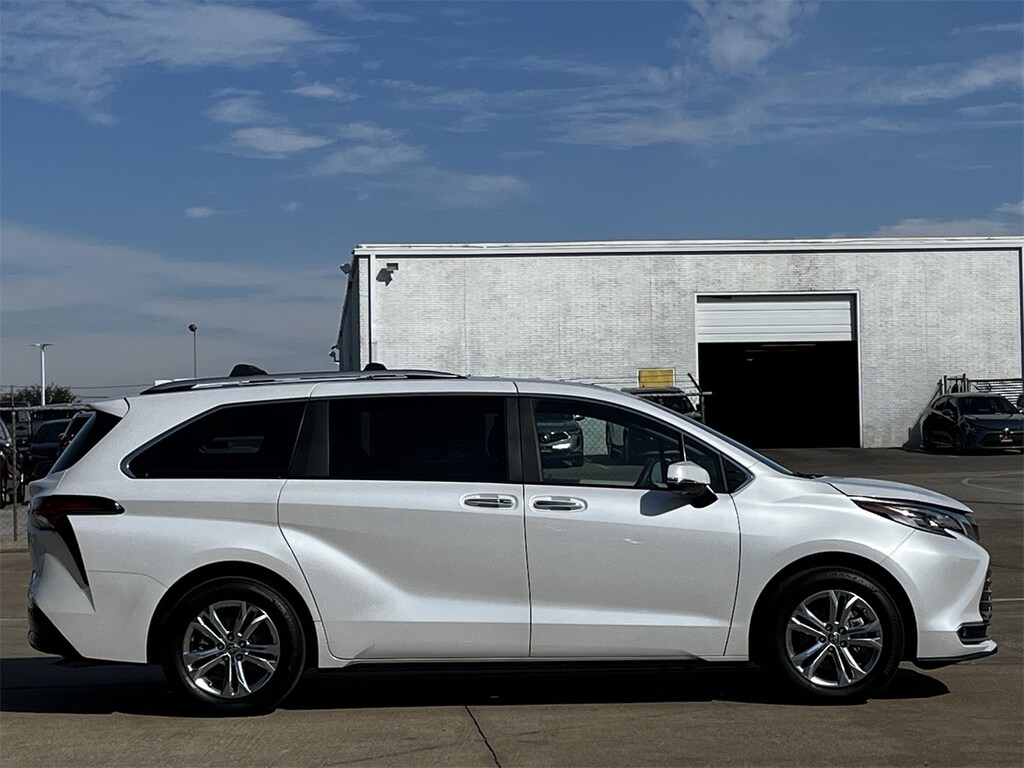 Used 2023 Toyota Sienna Platinum 7 Passenger Van Passenger Van