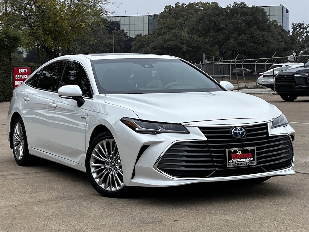 Used 2020 Toyota Avalon Hybrid Limited w/Navigation/Sunroof/Leather18-in Alloy Sedan