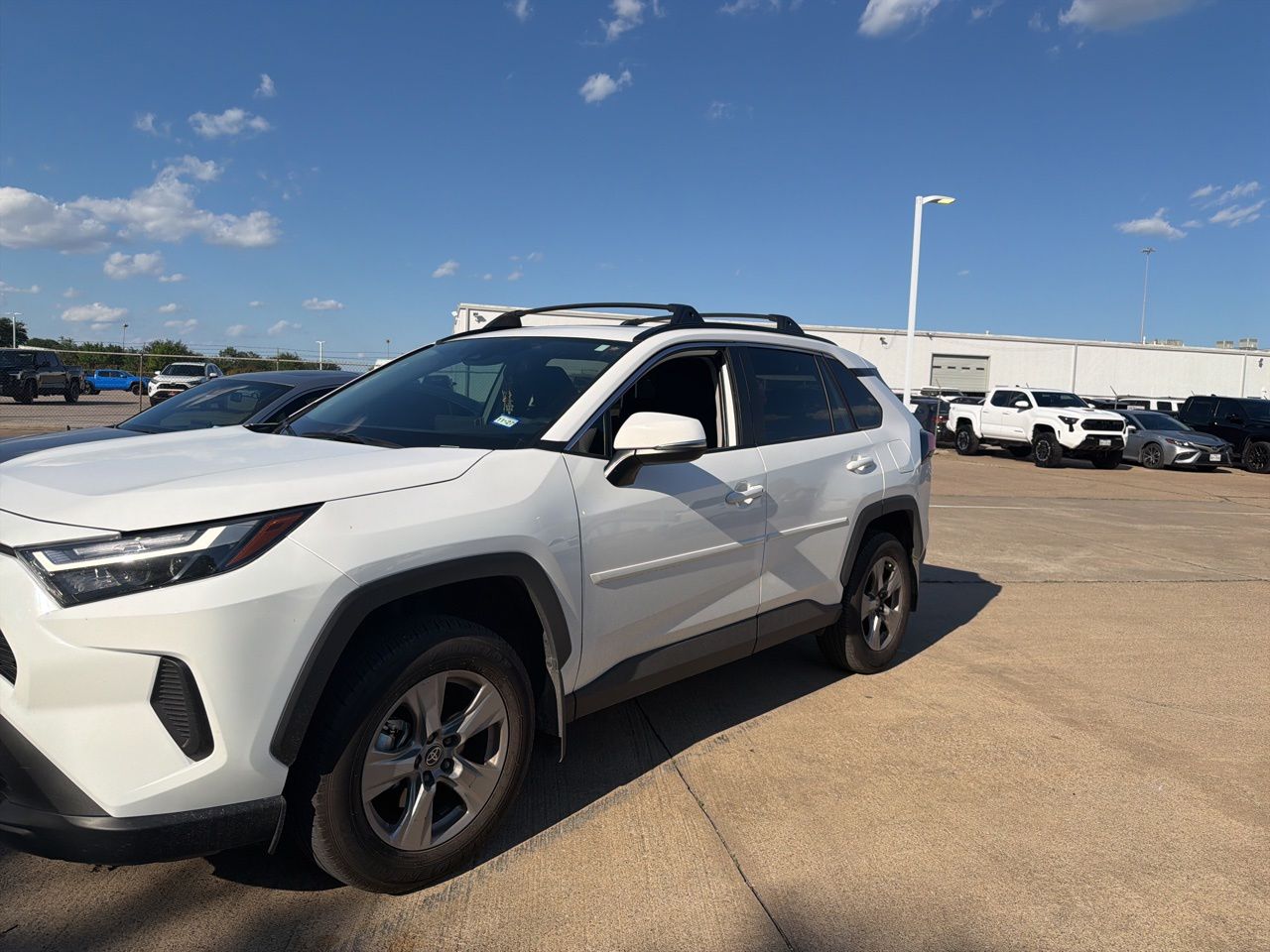 2025 Toyota RAV4 XLE FWD's photo