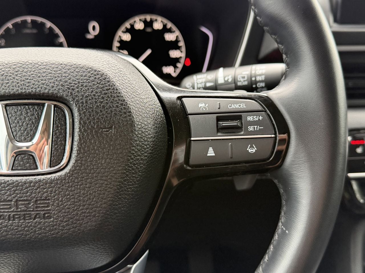2025 Honda Pilot EX-L - Photo 17