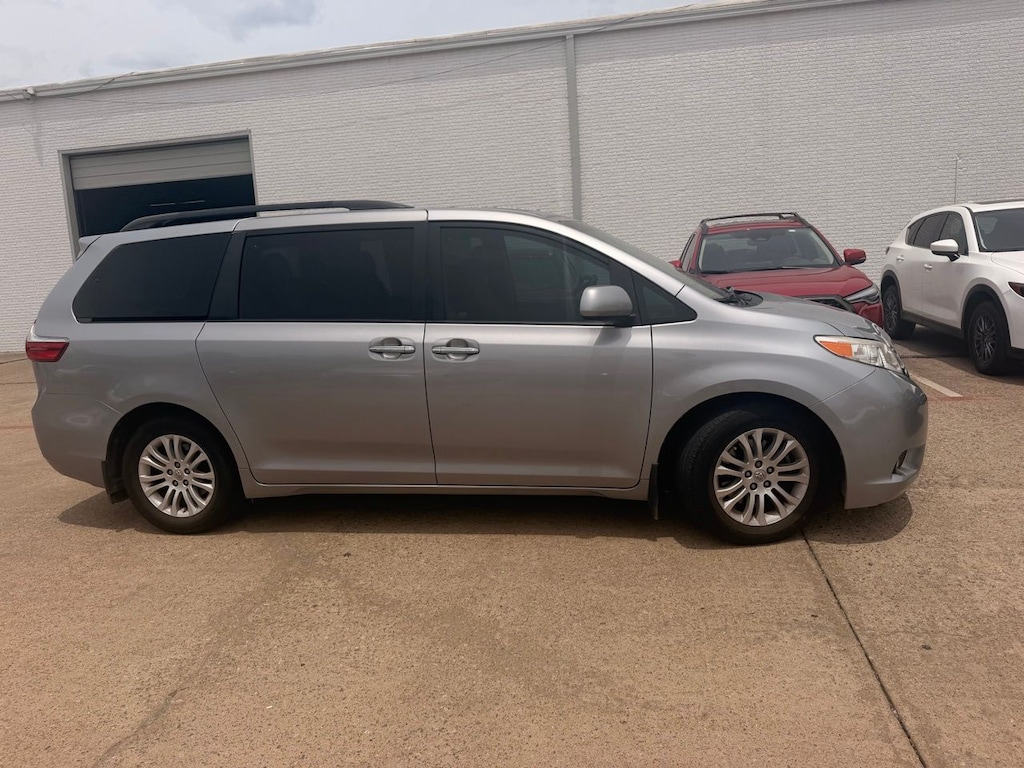 Used 2015 Toyota Sienna XLE 8 Passenger Van