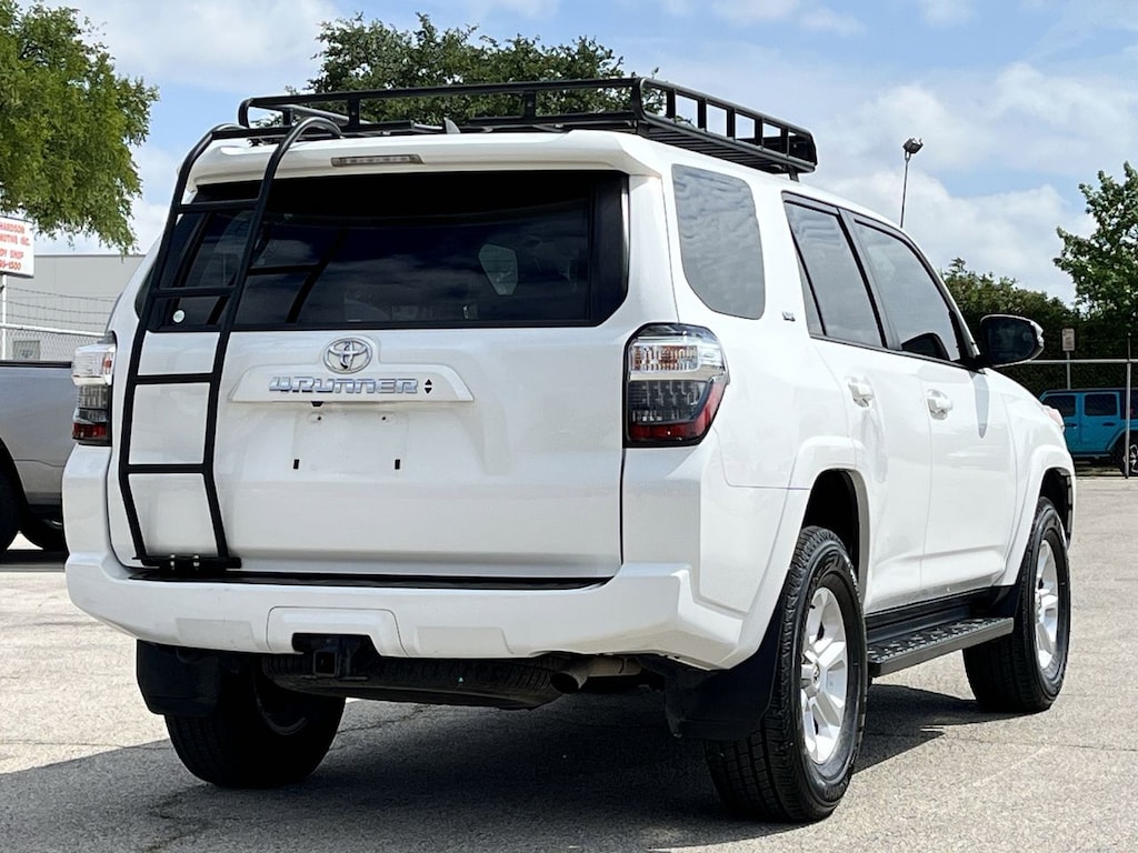 Used 2020 Toyota 4Runner SR5 Premium w/Navigation/Leather/Accessories/17-in SUV