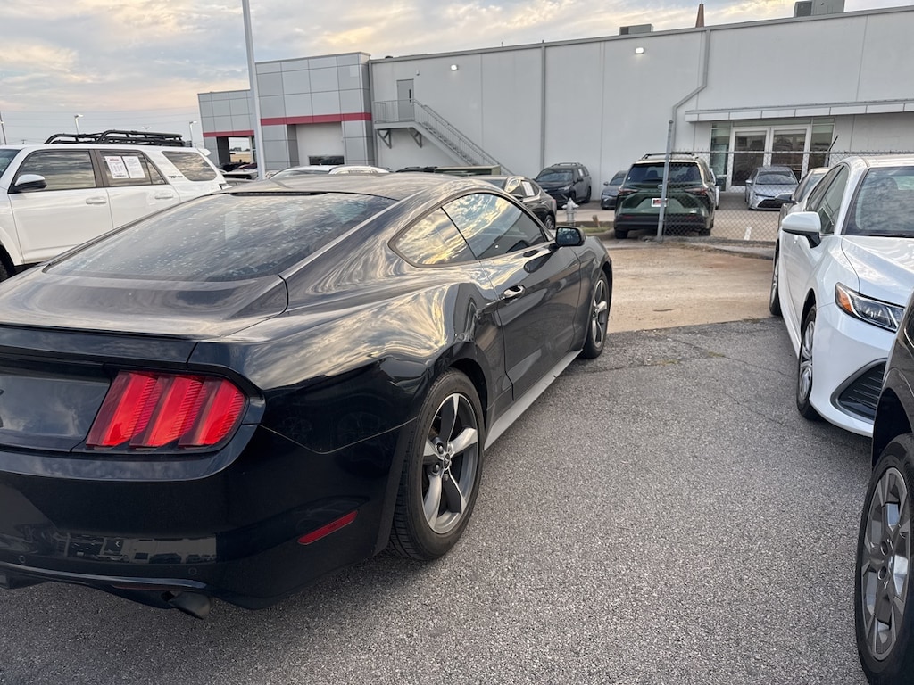 Used 2017 Ford Mustang Ecoboost w/18-in Magnetic Painted-Alloy Coupe