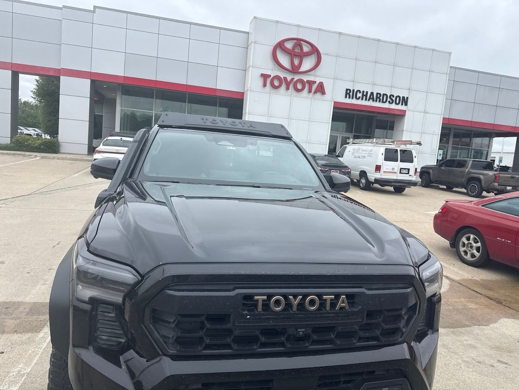 Used 2024 Toyota Tacoma i-FORCE MAX Trailhunter w/Navigation/HUD/Trailhunter Alloy Truck Double Cab