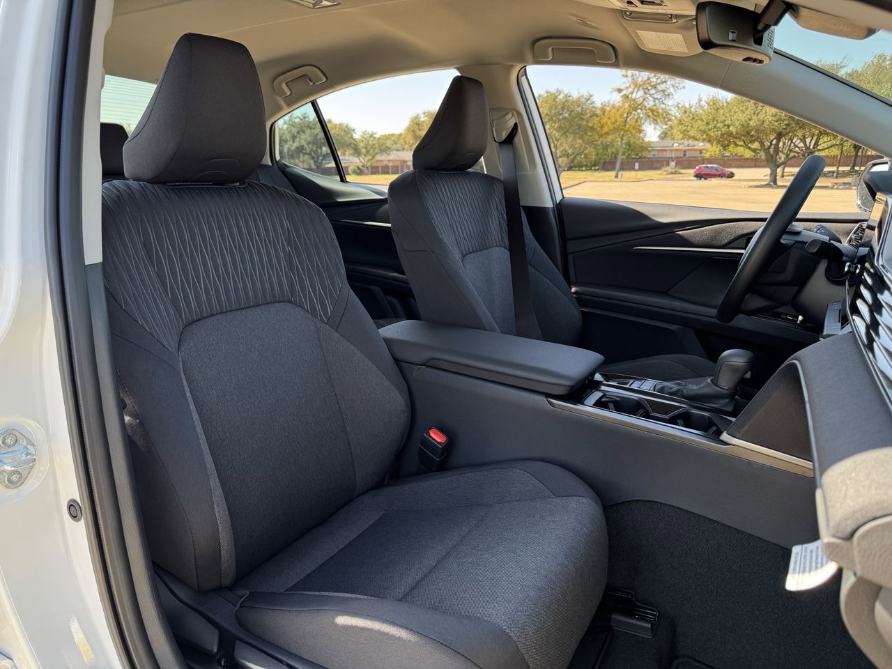 2026 Toyota Camry LE - Photo 25