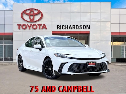 2026 Toyota Camry SE Sedan