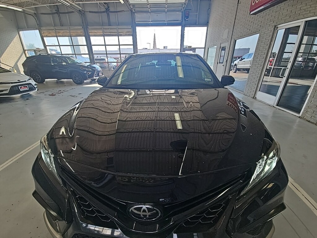 Used 2022 Toyota Camry XSE w/19-in Black Machined-Finish Alloy Sedan