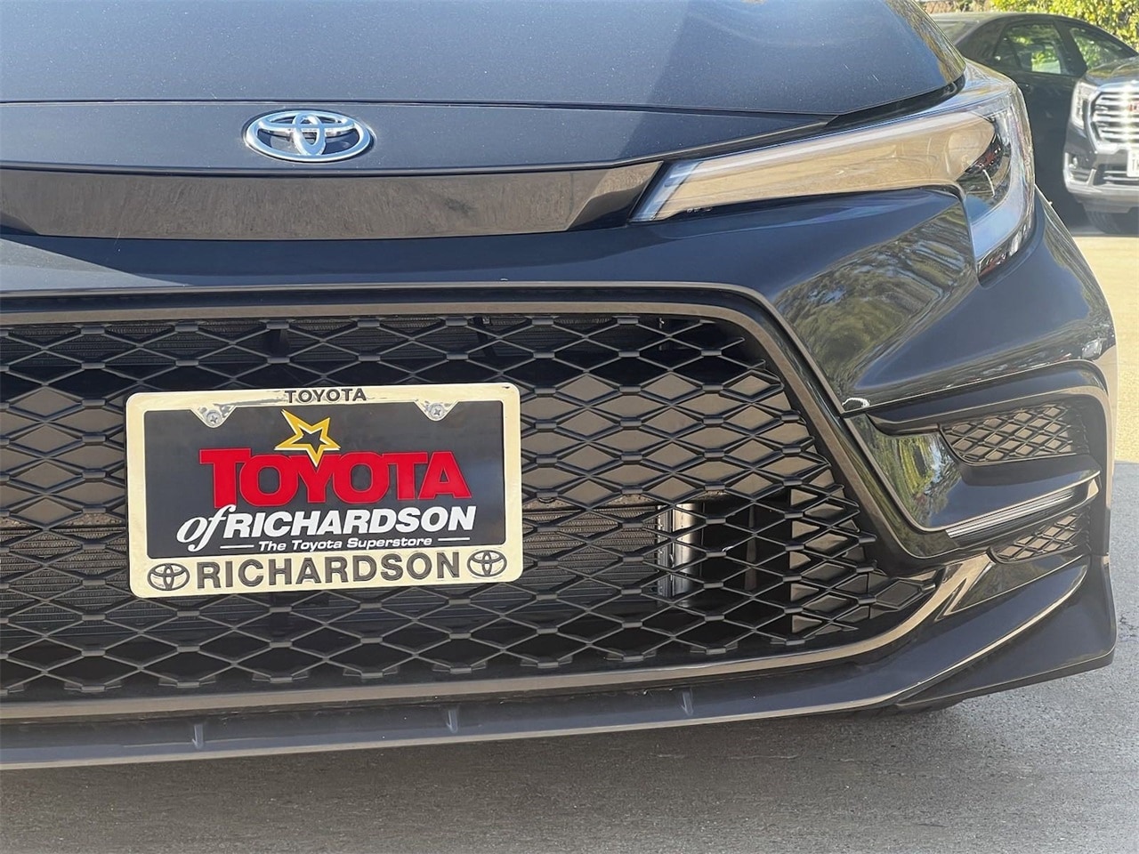 2025 Toyota Corolla LE photo 4