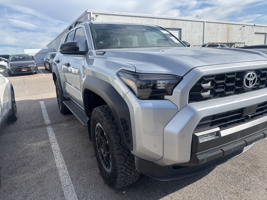 Used 2025 Toyota 4Runner i-FORCE MAX TRD Off Road w/18-in Black Alloy SUV