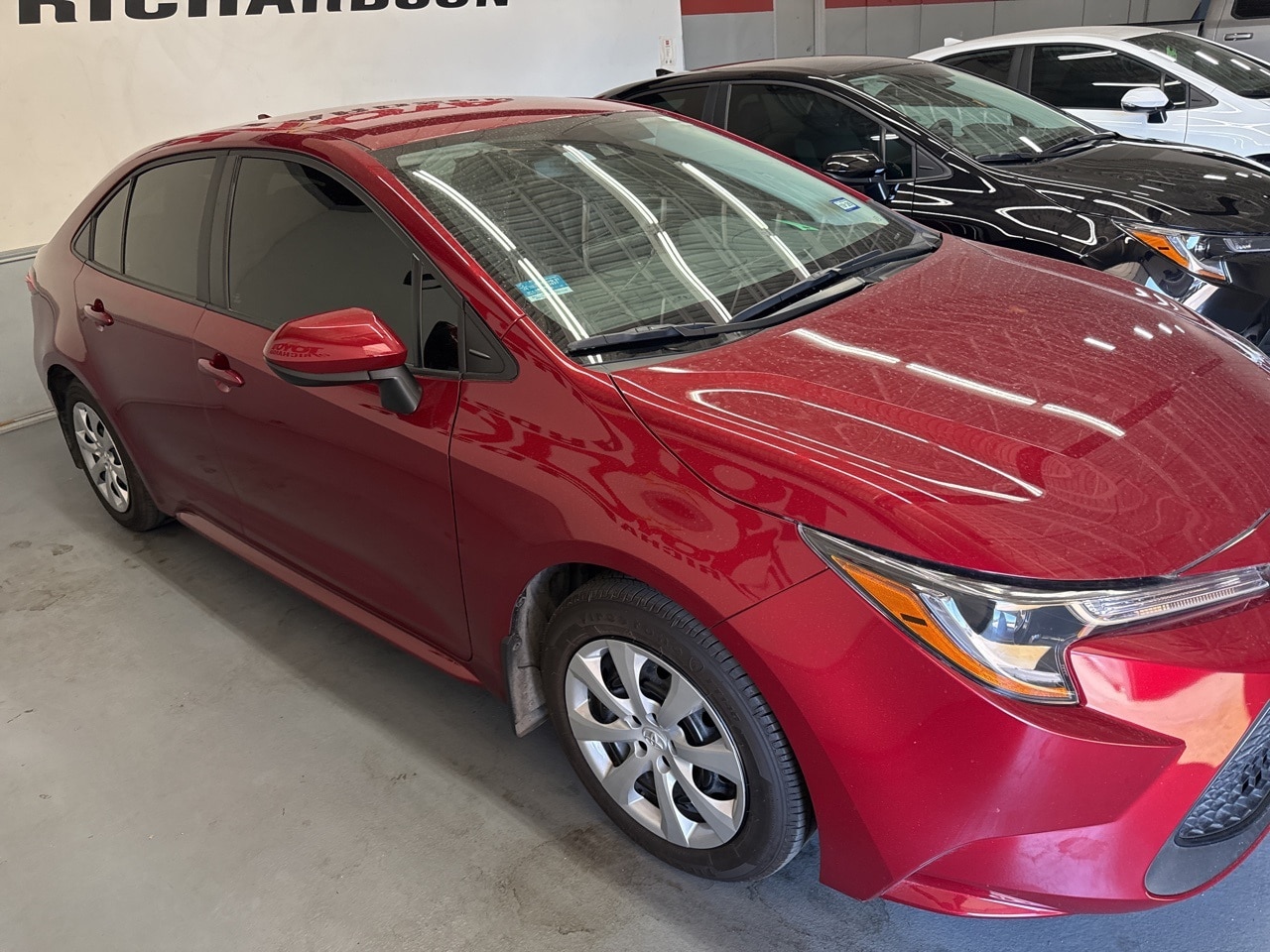 Used 2022 Toyota Corolla LE with VIN 5YFEPMAE4NP373719 for sale in Northfield, Minnesota