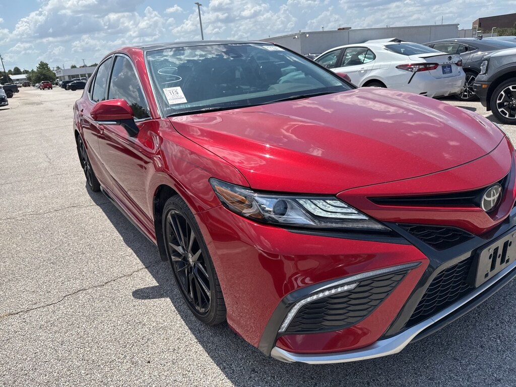 Used 2023 Toyota Camry XSE w/Panoramic Glass Roof/19-Inch Alloy Sedan