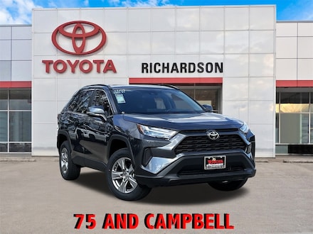 2025 Toyota RAV4 XLE SUV