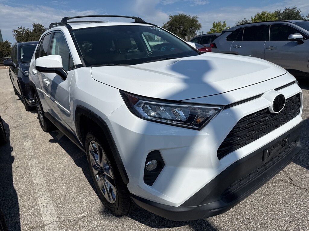 Used 2020 Toyota RAV4 XLE Premium w/Sunroof/Leather/19-in Alloy SUV