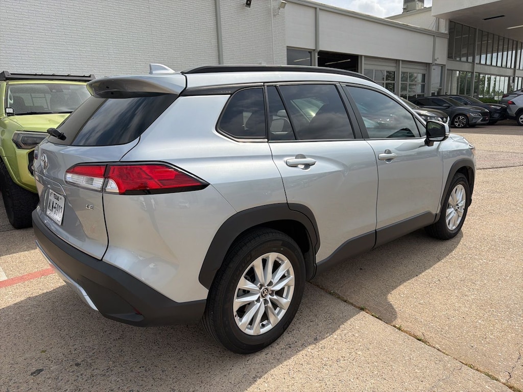 Used 2024 Toyota Corolla Cross LE SUV