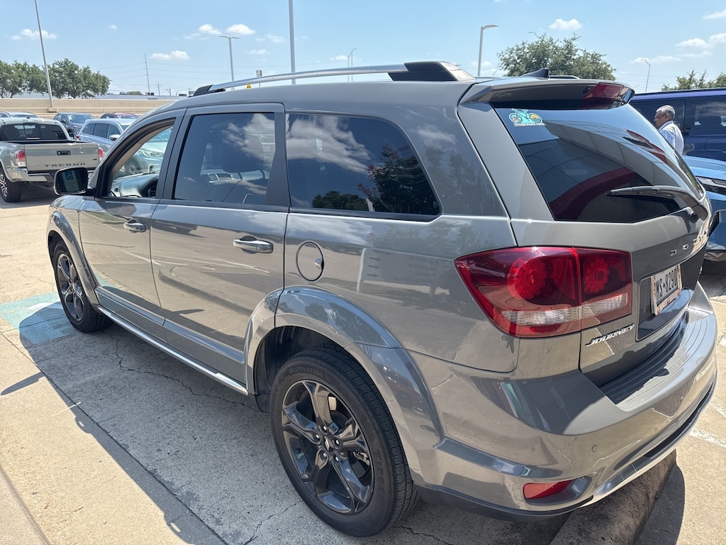 Used 2020 Dodge Journey Crossroad w/19-in. Black Noise Alloy/SR SUV