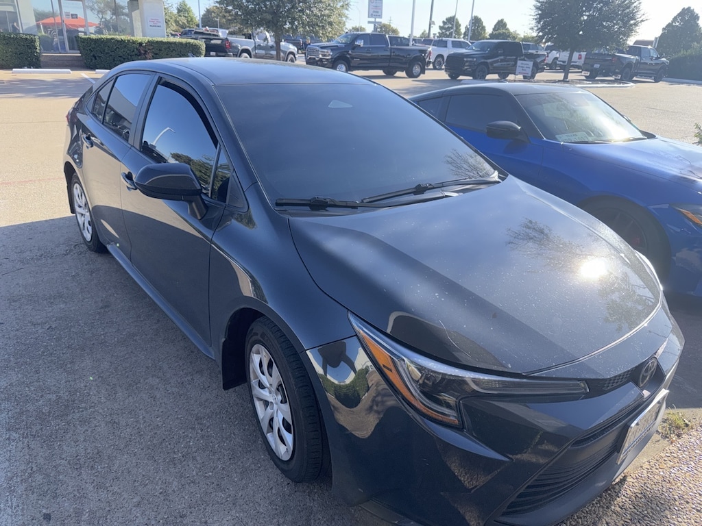 Used 2024 Toyota Corolla LE w/8-in Toyota Audio Multimedia Sedan