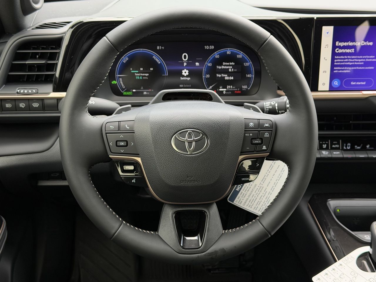 2026 Toyota Crown Signia Limited - Photo 13