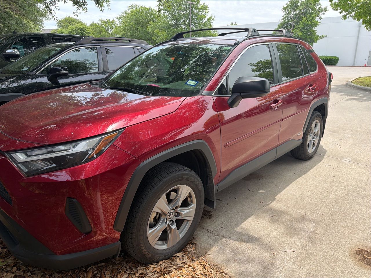 2024 Toyota RAV4 Hybrid LE AWD's photo