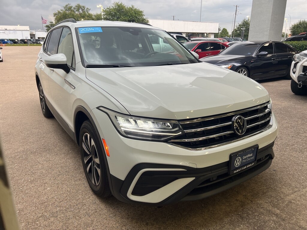 Used 2024 Volkswagen Tiguan 2.0T S w/17-in 2-Tone 5-Spoke Alloy SUV