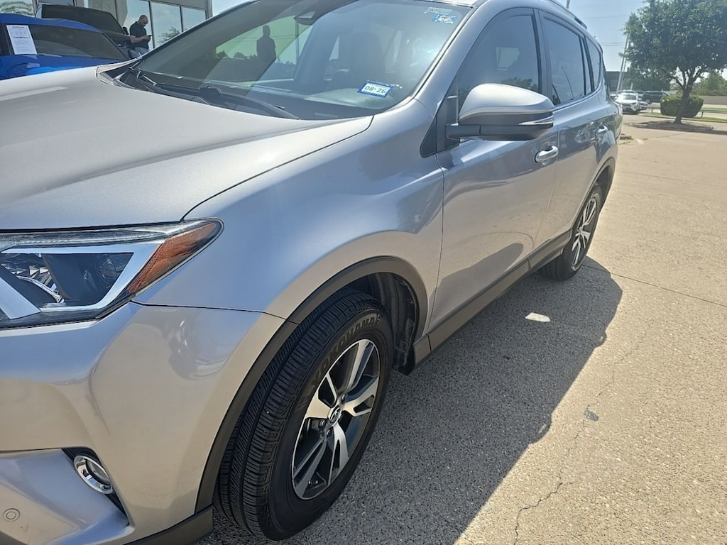 Used 2018 Toyota RAV4 XLE w/Power Premium Extra Value Package SUV