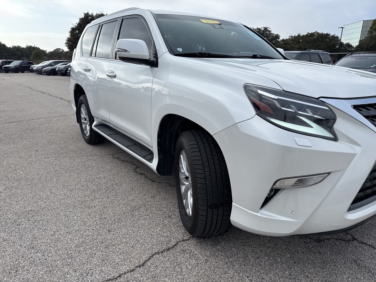 2021 Lexus GX 460 Premium photo 3