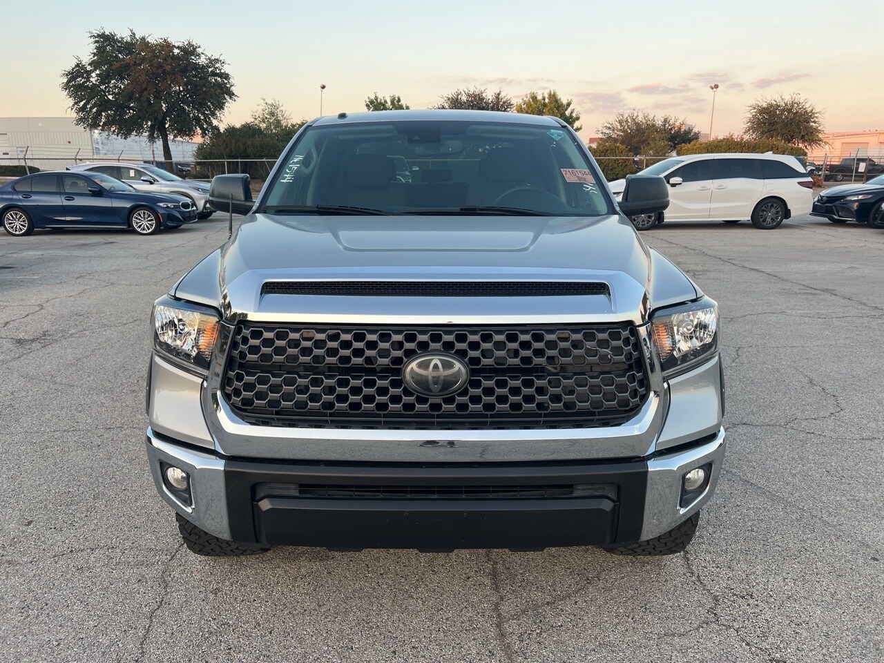 2018 Toyota Tundra SR5 photo 2