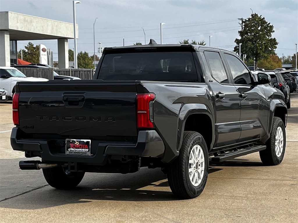 New 2025 Toyota Tacoma SR5 Truck Double Cab