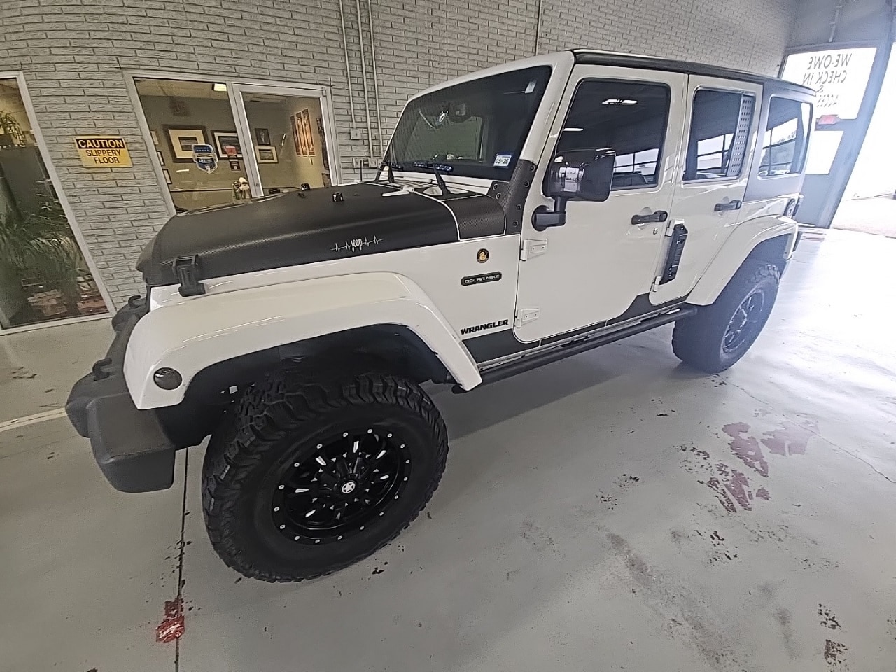 2016 Jeep Wrangler Unlimited Freedom Edition's photo