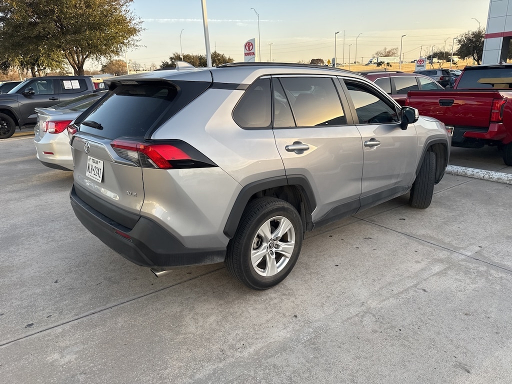 Used 2021 Toyota RAV4 XLE SUV