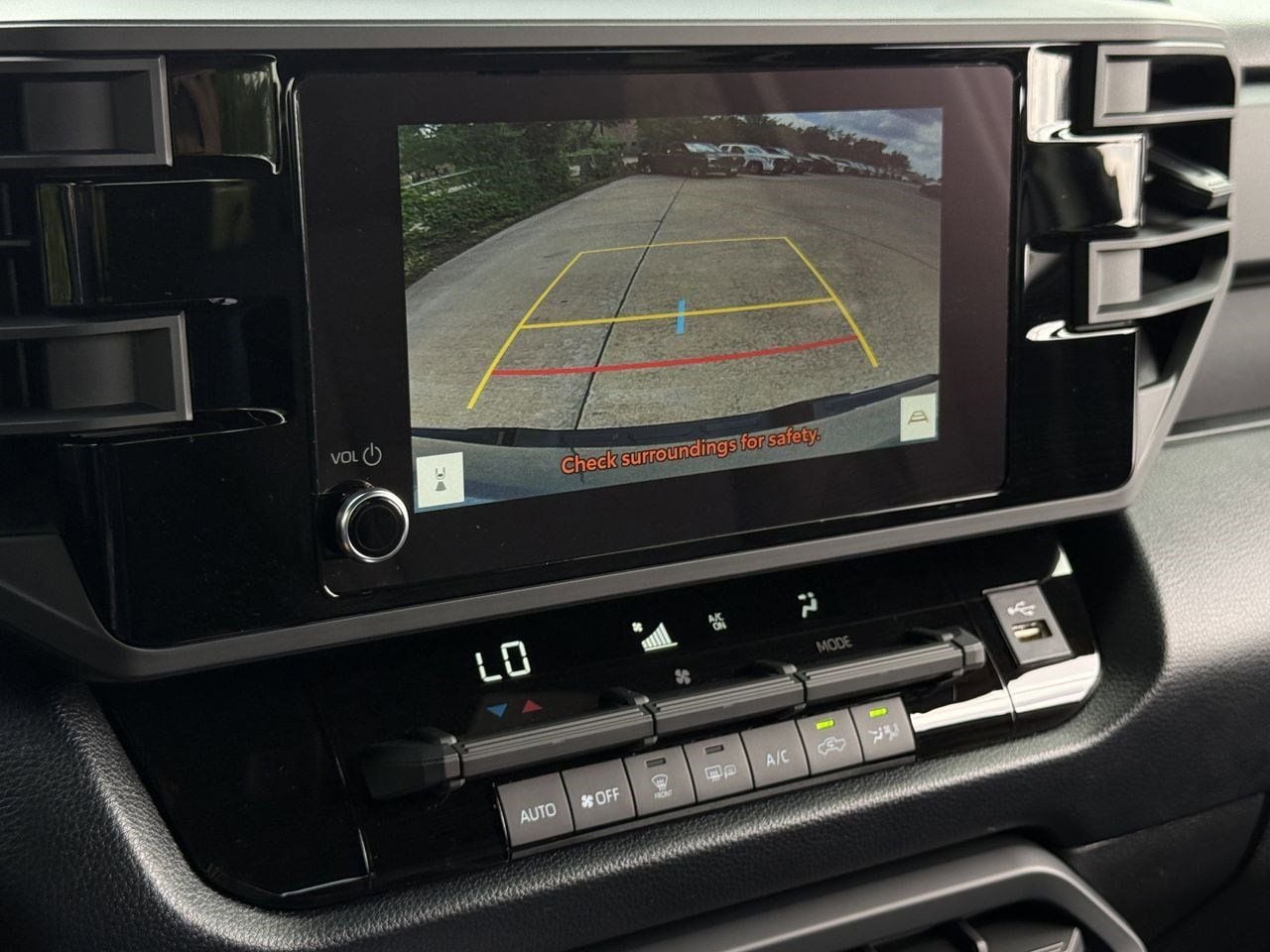 2026 Toyota Tundra SR5 - Photo 14