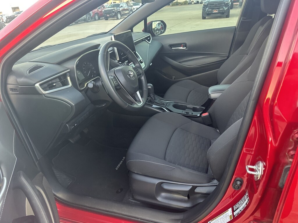 Used 2023 Toyota Corolla Hatchback SE Hatchback