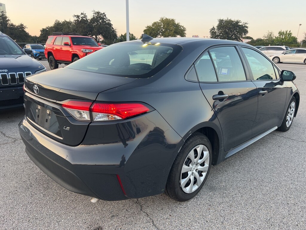 Used 2024 Toyota Corolla LE w/8-in Toyota Audio Multimedia Sedan