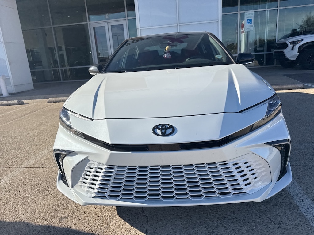 Used 2026 Toyota Camry XSE w/Panorama/Two-Tone Midnight Black Metallic Ro Sedan