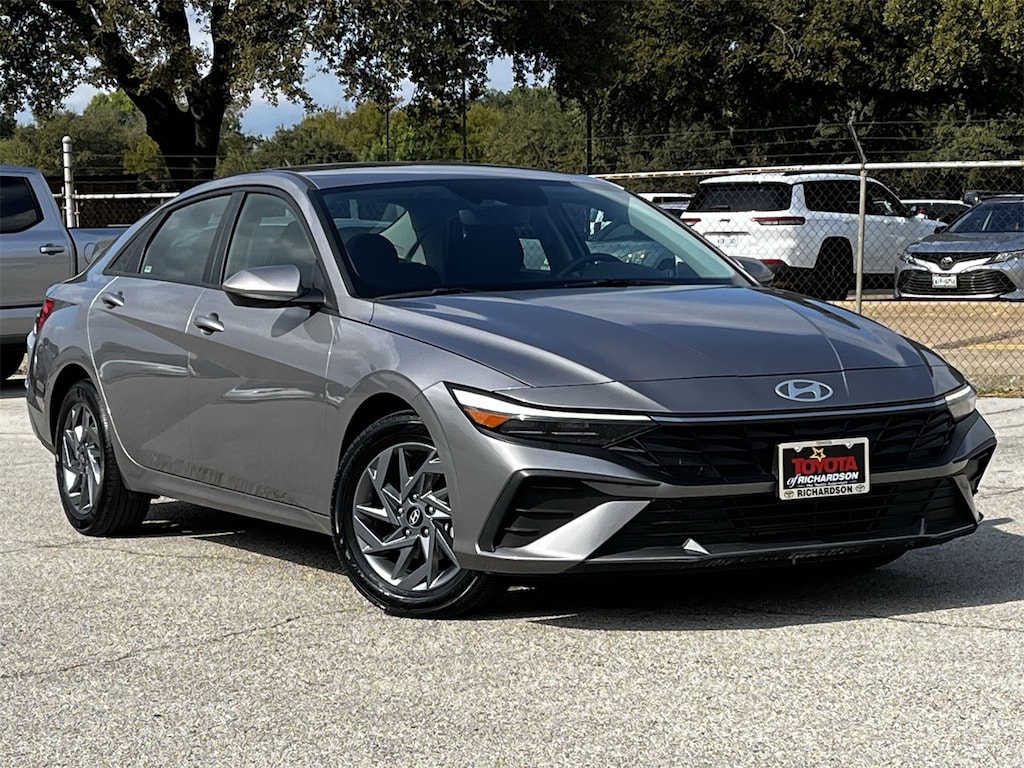 Used 2024 Hyundai Elantra SEL Sedan