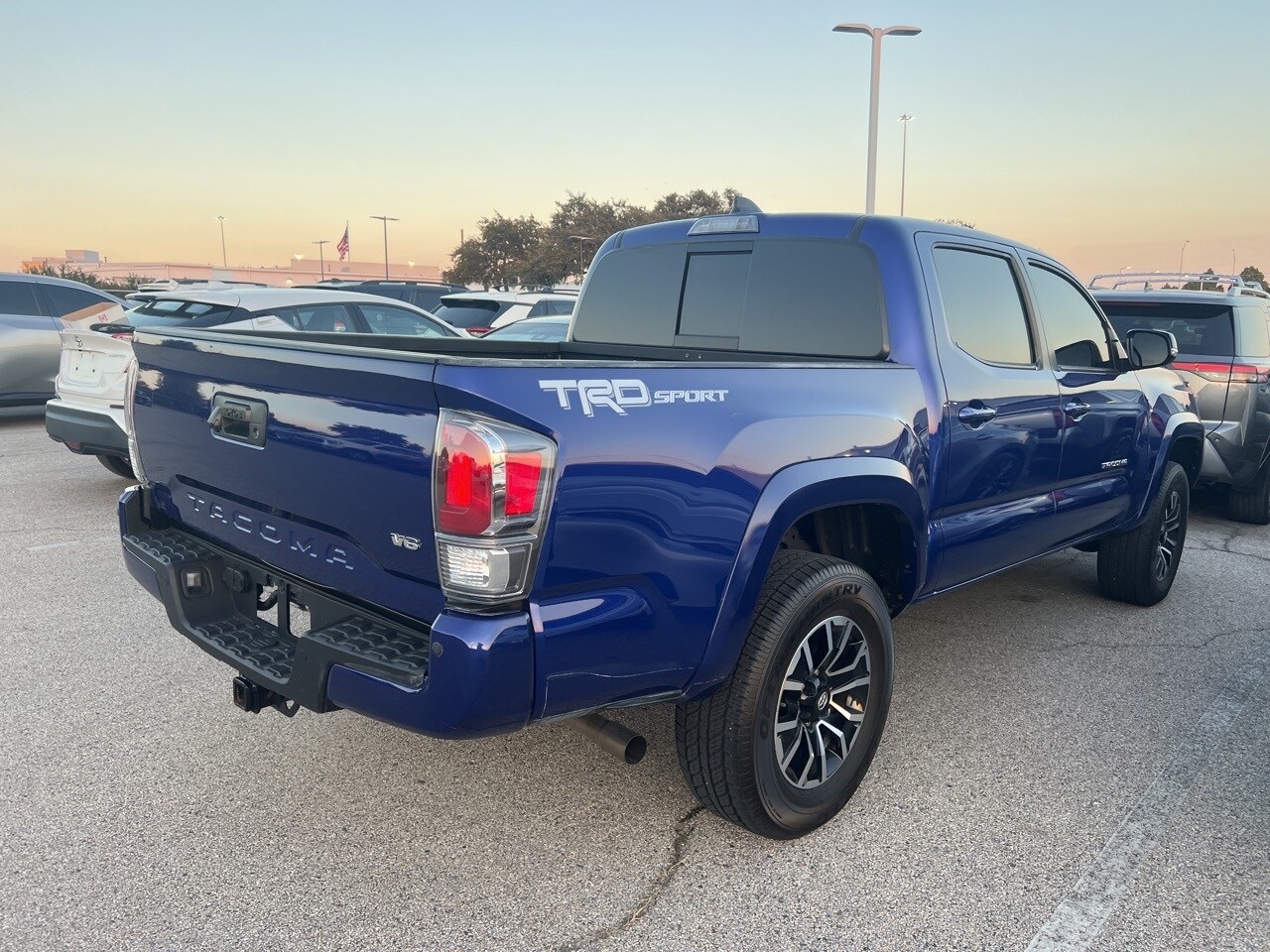 2022 Toyota Tacoma TRD Sport V6 photo 4