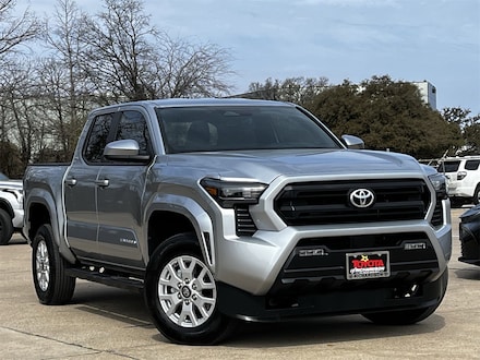 2025 Toyota Tacoma SR5 w/8-in Toyota Audio Multimedia/17-in Styled Al Truck Double Cab