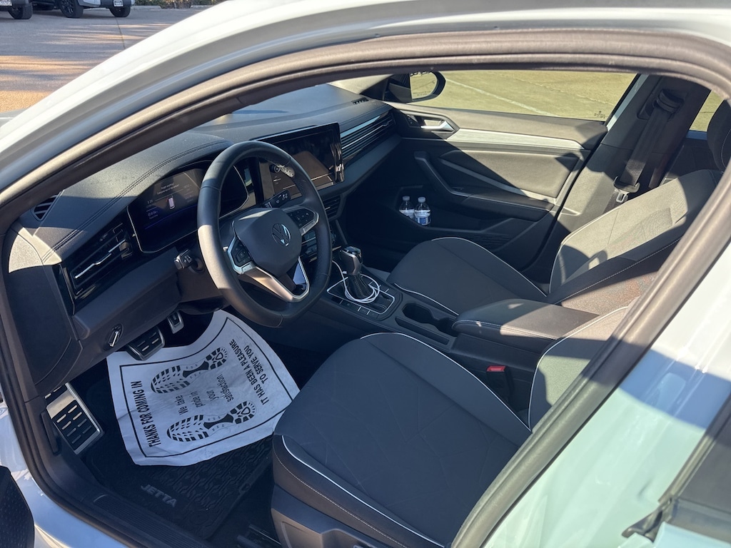 Used 2025 Volkswagen Jetta 1.5T Sport Sedan