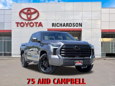 2025 Toyota Tundra SR5 w/18-Inch Alloy Wheels Truck CrewMax