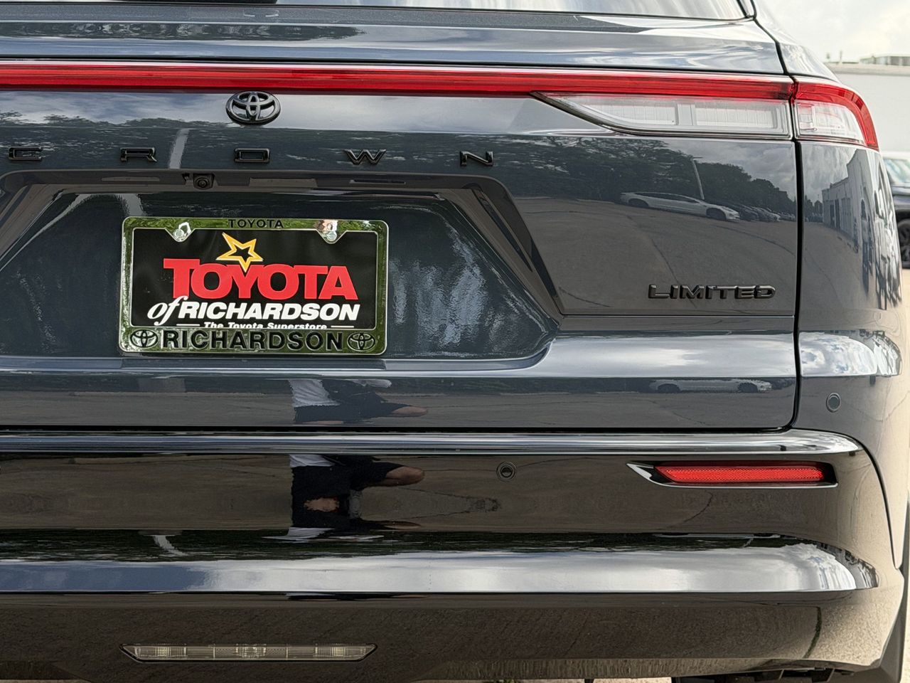 2026 Toyota Crown Signia Limited - Photo 6