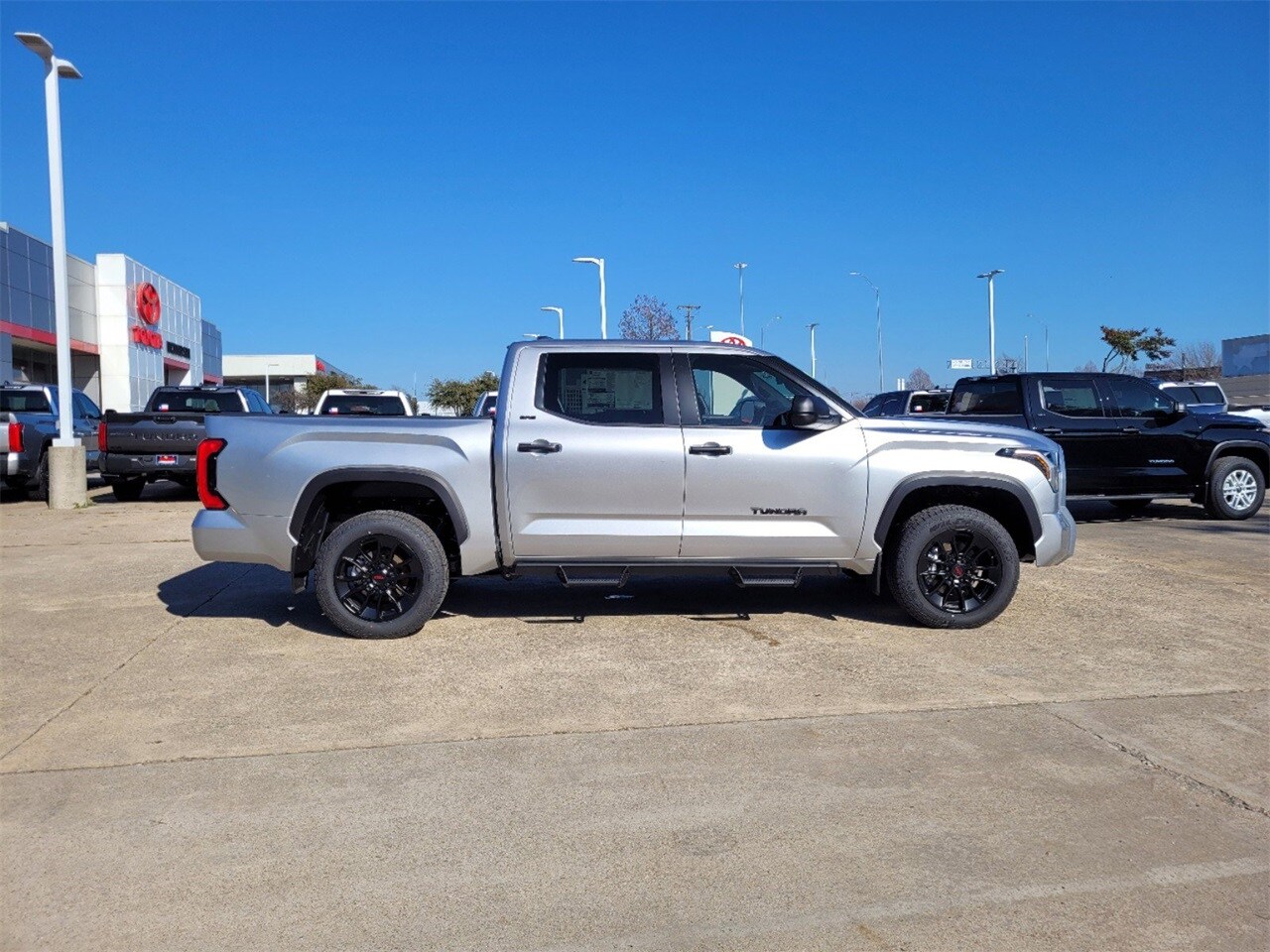 2025 Toyota Tundra SR5 photo 2