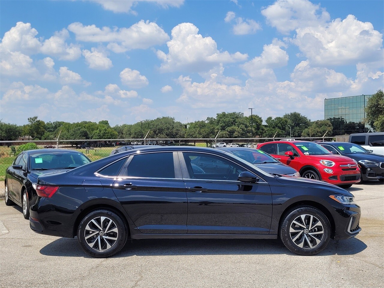 2025 Volkswagen Jetta 1.5T S photo 3